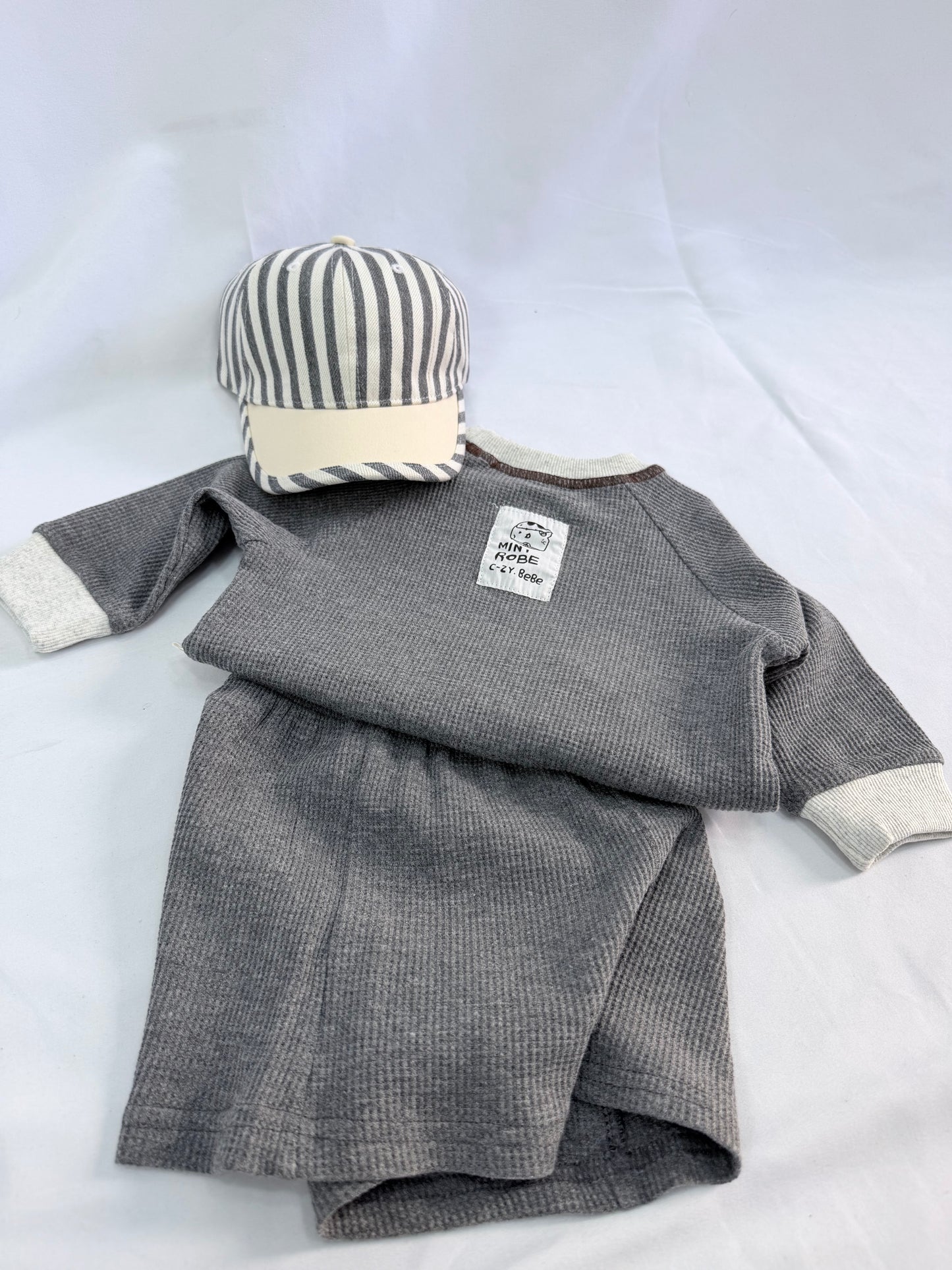 Set Baby shorts e felpina- due varianti 9/36 mesi cod#047