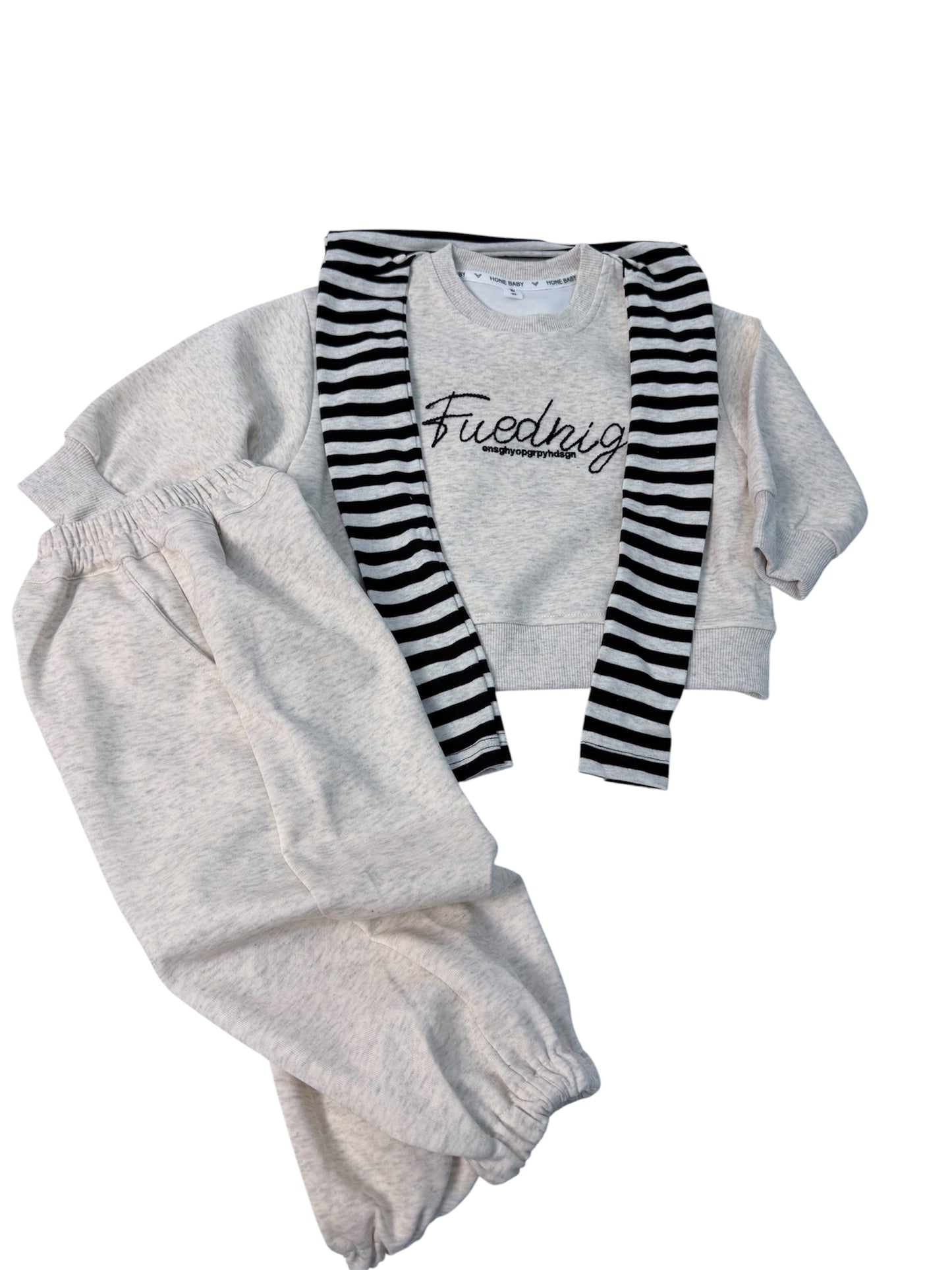 Coordinato tuta in cotone con dettagli a righe – comfort e stile casual