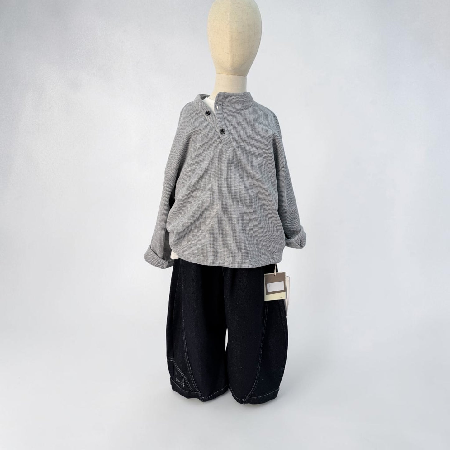 Maglia bambino unisex in cotone waffle- grigio e biscotto