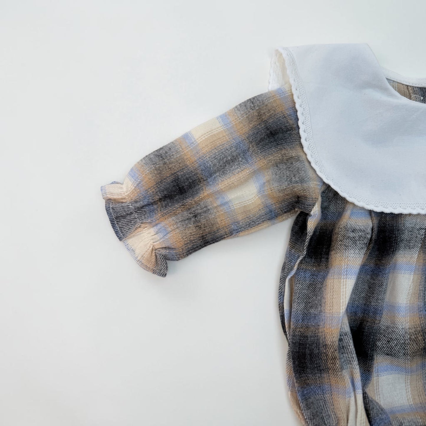 Pagliaccetto neonato a quadri con colletto bianco- cod#012