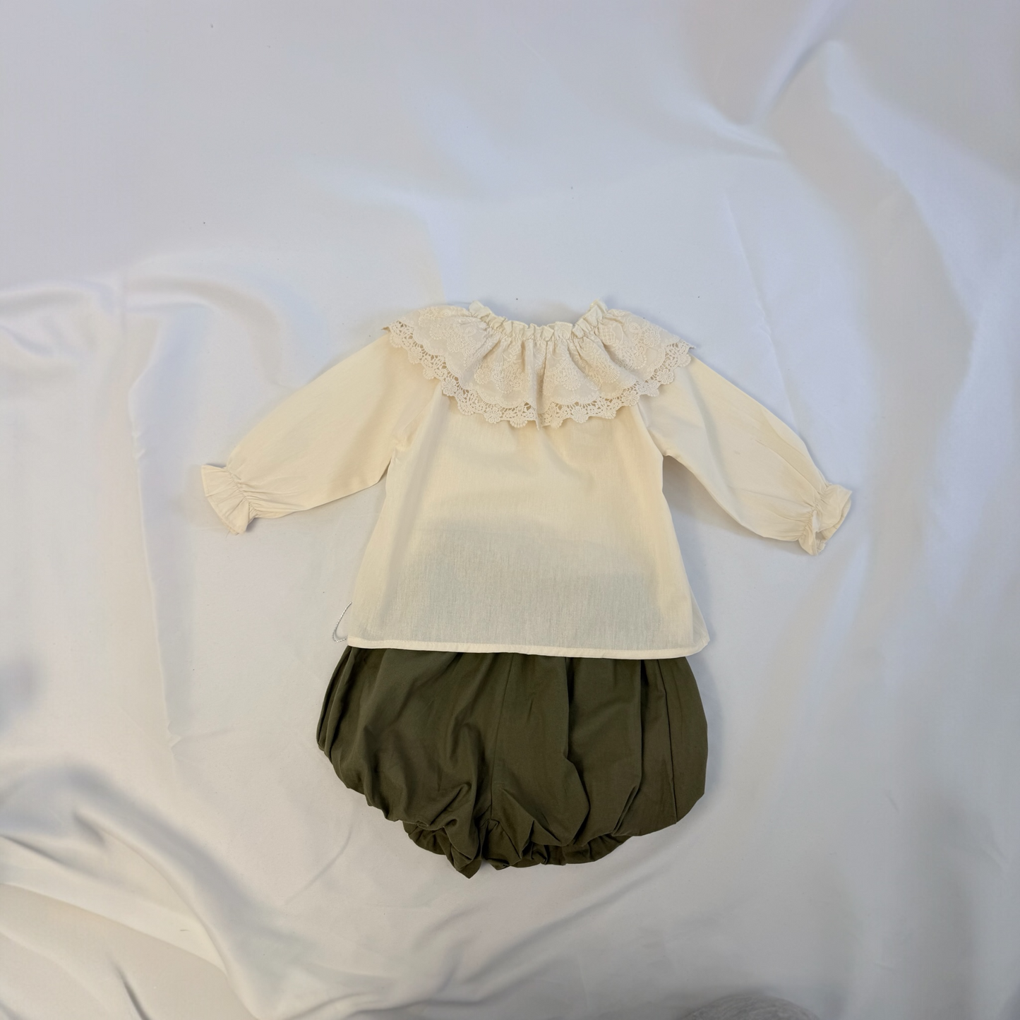 Camicia Romantica in cotone con colletto in pizzo- avorio delicato cod#030