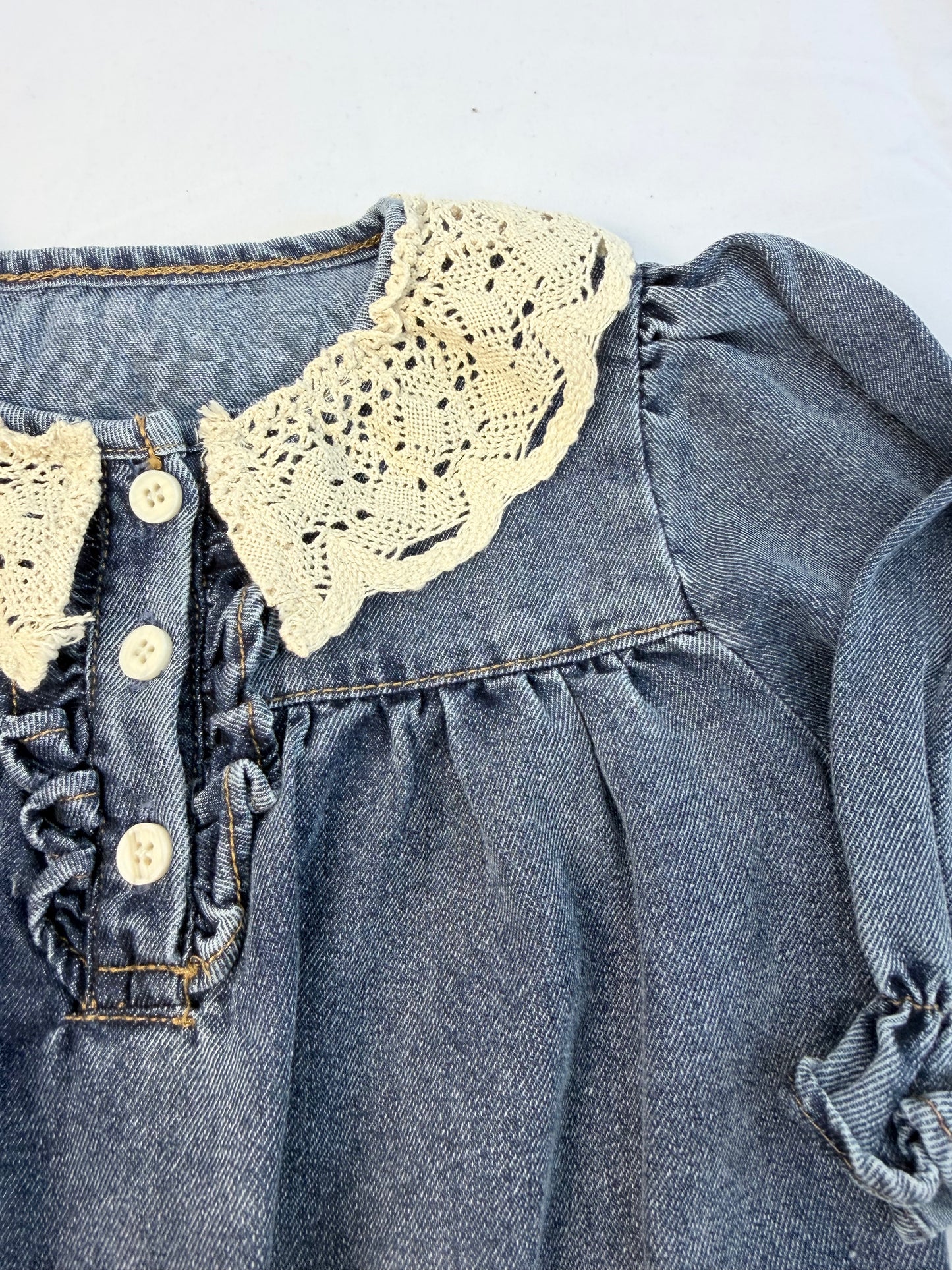 Pagliaccetto bimba in denim con colletto in pizzo – stile romantico cod#018
